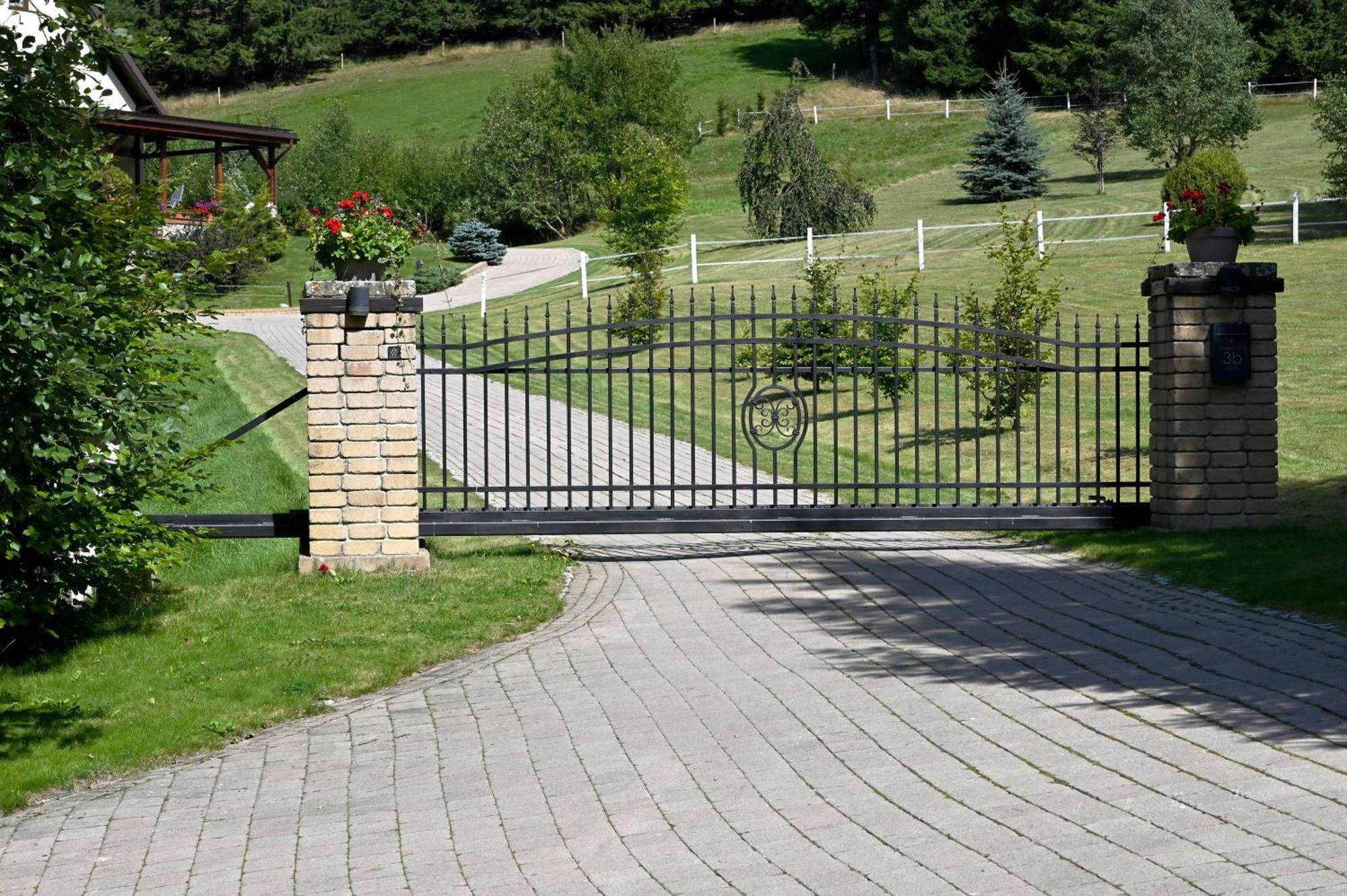 Wichrowe Wzgorze Villa Stronie Slaskie Luaran gambar